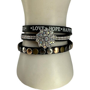 Snap Jewelry Black Leather Studded Sparkle Bracelet 18mm Iridescent Ginger Snap